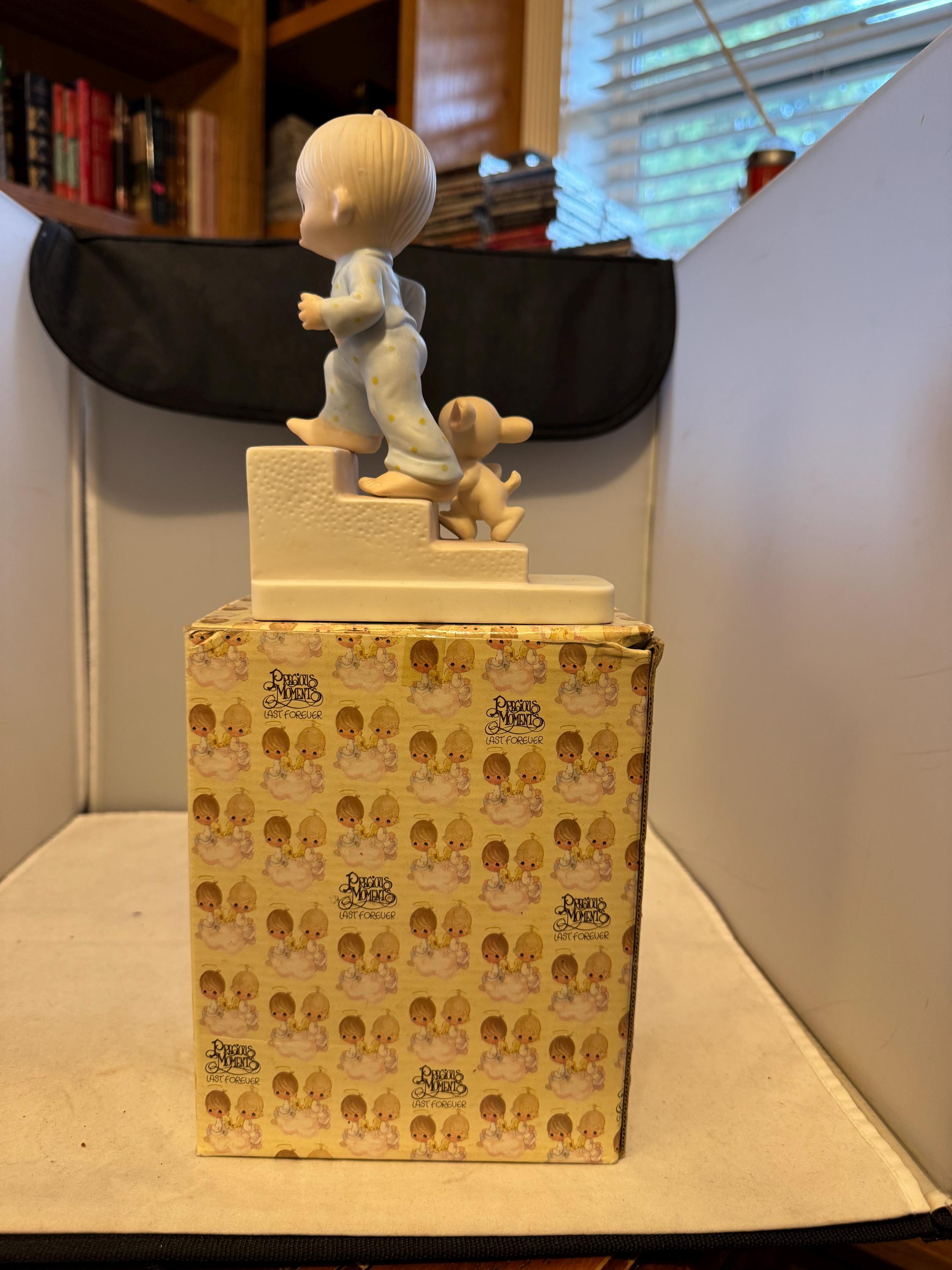 The Enesco Precious Moments Collection E-5203 - Boy & Dog Marching
