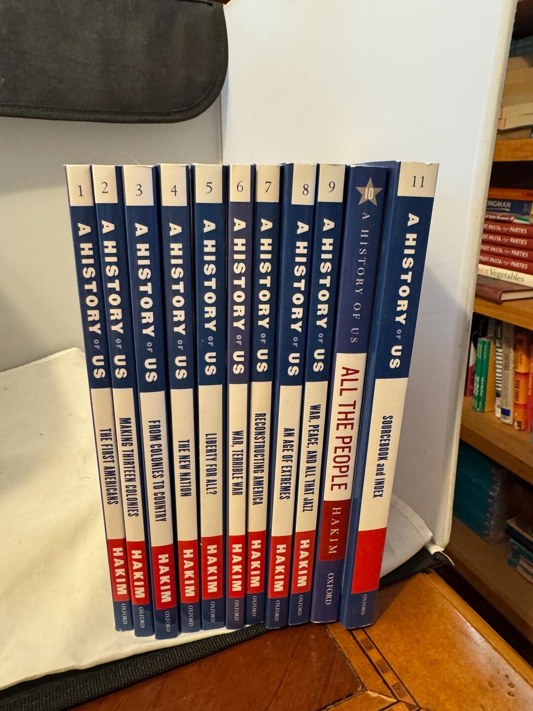 A History of Us - Joy Hakim - Oxford University Press - 11 Volumes - Etsy