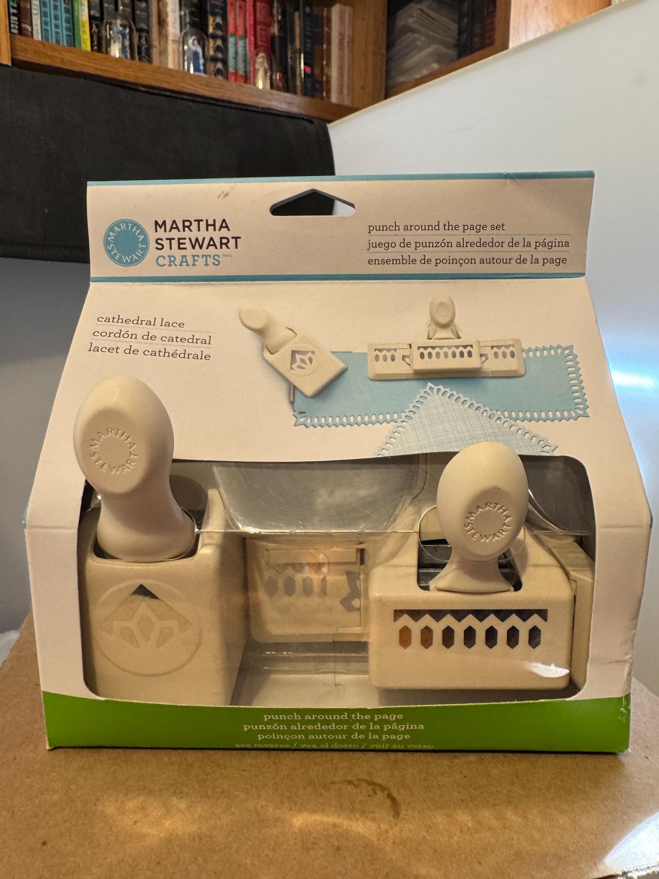 マーサスチュワート  クラフトパンチ　レース　アラウンドザペイジ マーサ・スチュワート・クラフト - パンチ・アラウンド・ザ・ページ