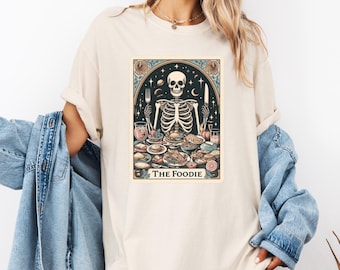 Comfort Colors® The Foodie Tarot Card Shirt, Unisex Skeleton Eating Pizza Tee, Funny Food Lover, Sarcastic Tarot Design, Gift for Foodie