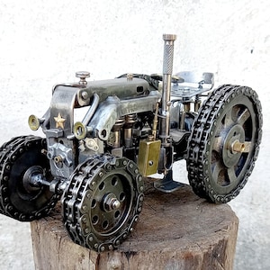 Traktor, Skulptur, Recycling & Müll, Metallkunst, Scrapart, Exklusiv, Sammlung, Geschenk, Ukrainisches Produkt