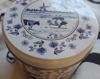 Collectible Vintage Delft Blauw Holland Blue and White Candy Tin Canister, Small