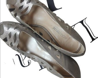 Vintage Silver Cutout Aquatalia Italy Heels Size 8/8.5