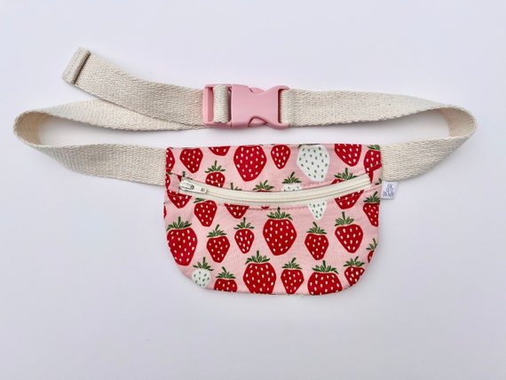 Treasure Pouch in Pink Strawberries