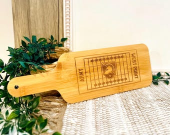 Tabla de servir del ejército de West Point, tabla de cortar de fútbol de West Point, regalo para anfitriona de la USMA, regalo para mamá de West Point, tabla de servir de la USMA de West Point