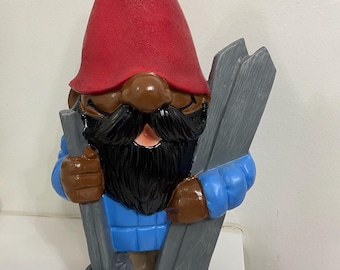 Garden Gnome (African American) - gate builder - 12 inches