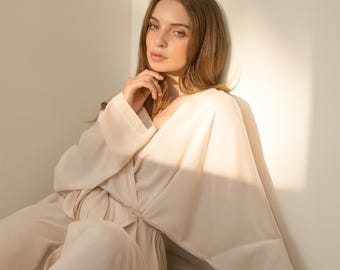 Multiway Kimono Wrap Dress: Konvertibel kofta - Beige & Svart