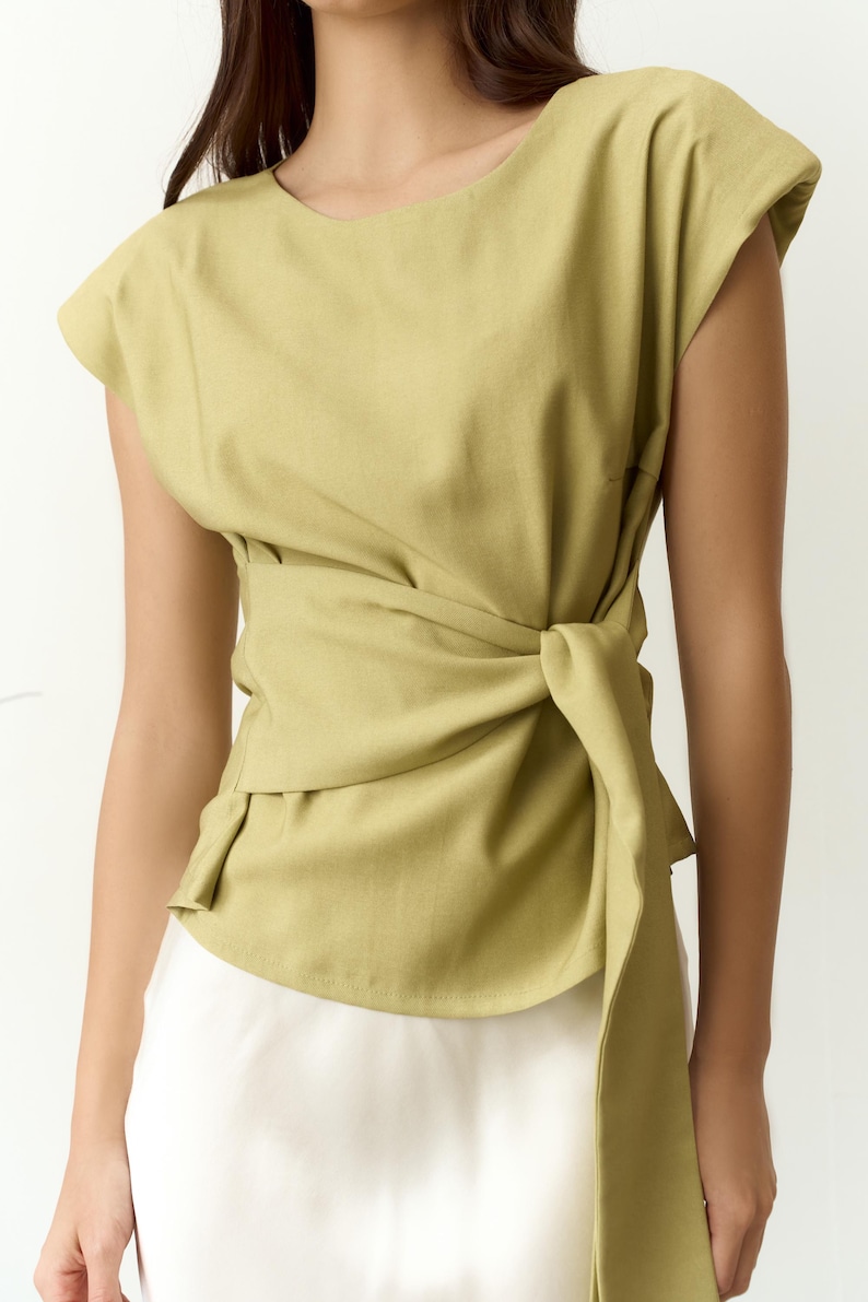 Tencel-omlottopp, blus med justerbar midja, t-shirt med knytband, minimalistisk sommarskjorta Olive