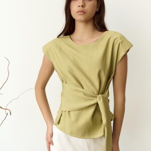 Tencel-omlottopp, blus med justerbar midja, t-shirt med knytband, minimalistisk sommarskjorta bild 2