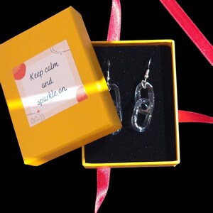 murano glass earrings, glass chain earrings, clear dangle earrings, lampworking jewelry, handmade earrings, handmade jewelry, handcrafted earrings, handcrafted jewelry, gift for her, gift for daughter, gift for sister, gift for her, gift for mother, mother's day gift, gift for girlfriend, hand blown jewelry, flameworking jewelry, stainless steel, gift box available