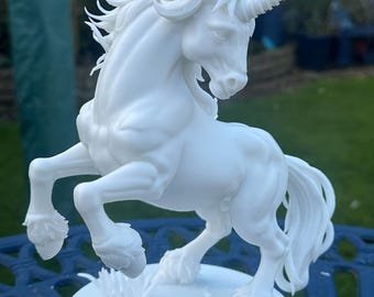 Ailes en résine blanche : modèle traditionnel à l'échelle cheval ange personnalisé - Canada