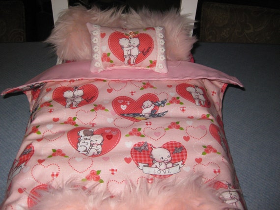 Cute 5 Piece American Girl Inspired 18 Doll Bedding Pink Kewpie Doll Baby Theme 1 Fancy Cut Pillows Bedspread Two Fluffy Pillows And Rug