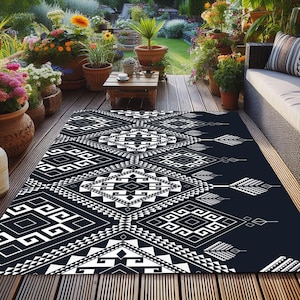 Motif Outdoor Rug: Washable Non-Slip Patio Carpet