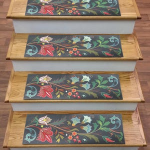 Floral Stair Treads: Non-Slip Stairway Carpet Rug (8.66x29.5in)