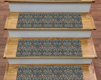 William Morris 'Strawberry Thief' Stair Tread Rug: Non-Slip Stair Carpet