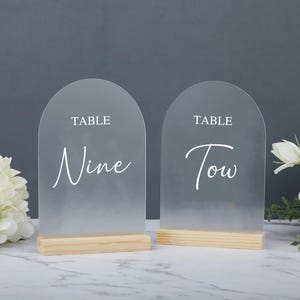 Frosted transparent arched acrylic table numbers, acrylic wedding table numbers, table numbers, wedding table numbers, acrylic table numbers
