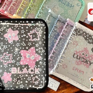 A5 Glitter Star Binder | Livro de coleção de cartões de fotos | Capa de planejador com zíper de PVC | Armazenamento de adesivos | Organizador de 6 argolas | Papelaria Candy Color