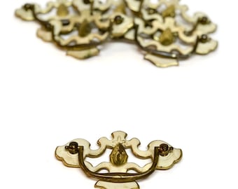 Six vintage 1960s drawer pulls | Pineapple accents | Mid century hardware | Brass or gold and white or cream