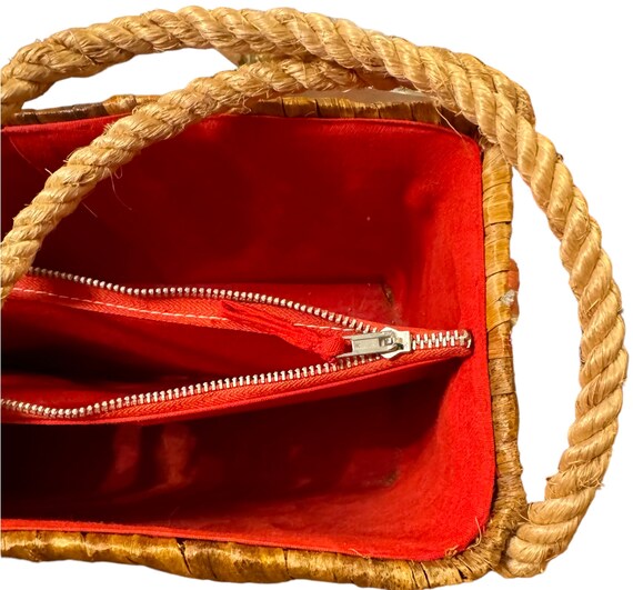 Vintage 1960s Basket Purse w/ Raffia Strawberries… - image 7