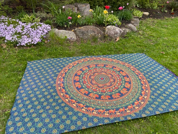 Tapestry outlet picnic blanket