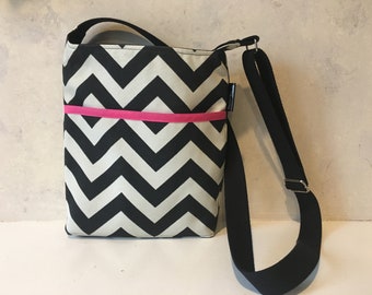 Chevron Mail Bag