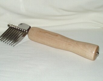 Pet Dematting Tool, Artisan Handcrafted Handle in Maple Wood, Stainless Steel Blades, Pet Lovers, Dogs, Cats