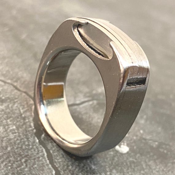 The Man Ring: Titanium Utility Ring Version 2.0 - Etsy