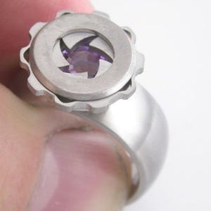 Mechanical Iris Titanium Ring