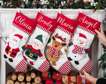 Bas de Noël personnalisés en famille : cadeau déco des fêtes