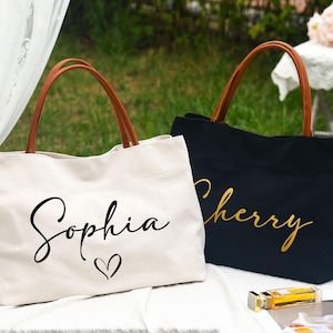 Personalized bridesmaid bags, Bridesmaid Tote Bags, Canvas Bags for Bridal Party Gifts, Bridesmaid Beach Bag, Bridal Party Gifts, Burlap Bag