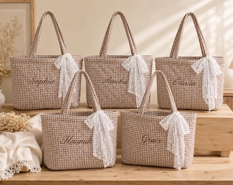 Custom Bridesmaid Tote Bag with Name Embroidery, Quilted Gingham Wedding Gift, Personalized Bridal Shower Bag for Maid of Honor