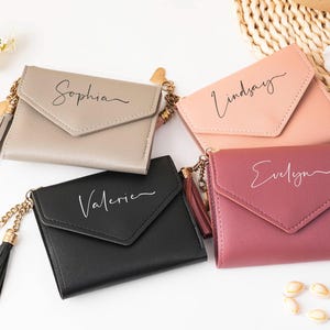 Benutzerdefinierte Damen Geldbörse mit Namen, personalisierte Leder Geldbörse für Frauen, Muttertagsgeschenk, Geldbörse mit Quaste, Brautjungfer Geschenke, Hochzeitsgeschenk