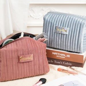 Personalized Bride Toiletry Bag, Custom Velvet Makeup Bag, Travel Toiletry Bag For Bridesmaids, Cosmetic Bag, Gift for Her, Christmas Gift