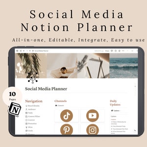 Puede incluir: Una captura de pantalla de una página de Notion titulada "Social Media Planner" con un menú de navegación a la izquierda, una sección para los canales de redes sociales a la derecha y una sección de actualizaciones diarias en la parte inferior. El menú de navegación incluye elementos como "Identidad de marca", "Audiencia", "Tareas", "Pilares de contenido", "Contenido", "Promoción", "Ideas", "Metas" y "Futuro". La sección de canales de redes sociales incluye iconos para TikTok, YouTube, Pinterest e Instagram. La sección de actualizaciones diarias incluye una lista de actualizaciones, como "Hoy es miércoles", "Fin de julio", "1 publicación programada hoy", "4 publicaciones programadas esta semana" y "22 publicaciones programadas este mes".