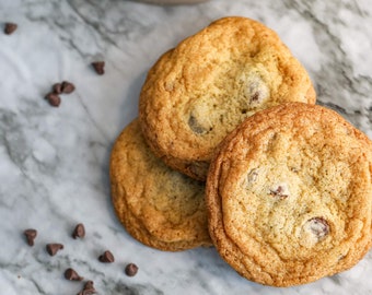 2 Dozen Chocolate Chip Cookies