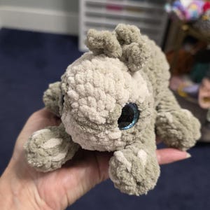 Den LÄNGDARE Pint-Sized Pal No Sew Virkningsmönster PDF bild 3