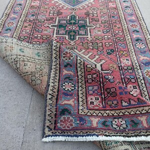 Alfombra de pasillo vintage, alfombra de lana hecha a mano, alfombra corta de 2x5 para cocina, pasillo, dormitorio, baño, alfombra oriental, alfombra de decoración para el hogar, 2"4x5"3
