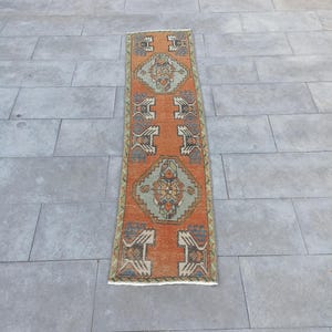 Handmade Wool Runner Rug: Turkish Oushak Anatolian Rug (1.8x6.1 FT)