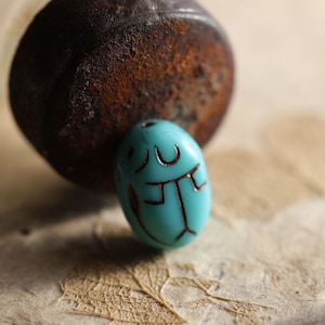 premium glass beads .. TURQUOISE SCARAB .. 6 Czech Glass Scarab Beetle Beads 10x13mm (9175-6) .. jewelry supplies