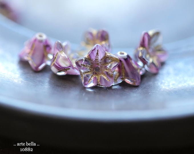 GOLDEN GRAPE BLOOMS .. New 25 Premium Czech Glass Bell Flower Beads 6x9mm (10882-st) .. jewelry supplies