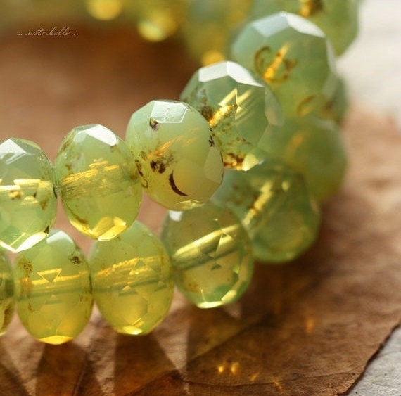 HONEYDEW No. 2 .. 10 Premium Picasso Czech Glass Rondelle Beads 6x8-9…