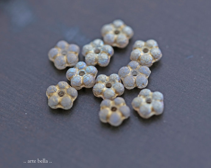 premium glass beads .. GOLDEN GRAY VINCA .. 50 Etched Czech Glass Flower Spacer Beads 5mm (9167-st) .. jewelry supplies