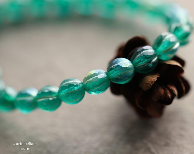 MYSTIC PINE GLITZ 6mm .. 25 Premium Matte Czech Glass Faceted Melon Beads (10702-st) .. jewelry supplies