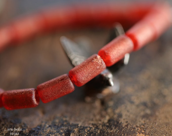 COPPERED RED Bebe TUBES .. New 16 Premium Czech Etched Glass Tube Beads 9x5mm (10341-st) .. jewelry supplies