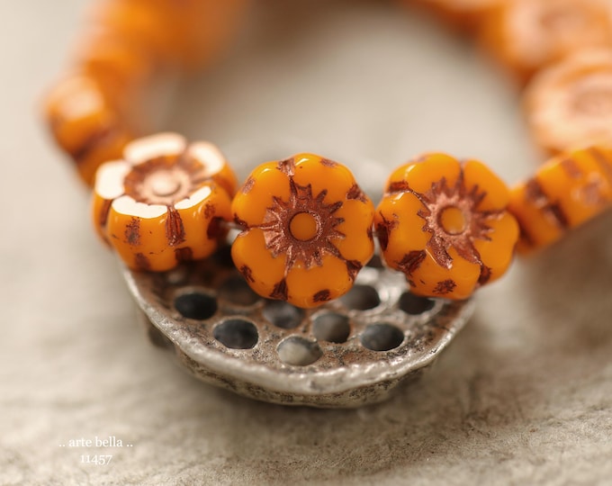 New .. BRONZED COREOPSIS 7mm .. 12 Premium Czech Glass Petite Hibiscus Flower Beads (11457-st) .. jewelry supplies