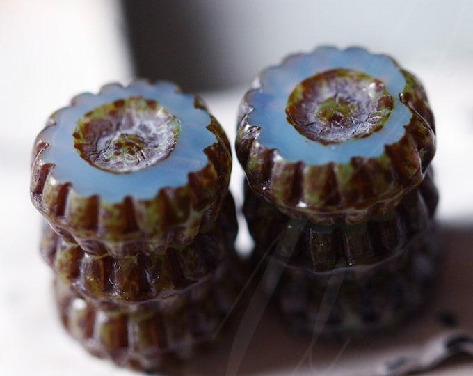 BLUE LILAC MARGUERITE .. 6 Premium Picasso Czech Glass Flower Beads 12mm (2908-6)