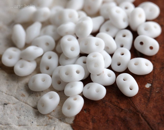 sale .. MATTE WHITE HOOTS .. 50 Premium Czech Glass Super Duo Seed Beads 5x2.5mm (6386-50)