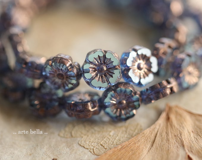 back in stock .. PRINCELY PANSY .. 16 Premium Czech Glass Hibiscus Flower Beads 9mm (9603-st) .. jewelry supplies