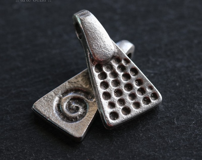 PEWTER PYRAMIDS .. 2 Mykonos Greek Decorative Drop Charms 20x10mm (M190-2)