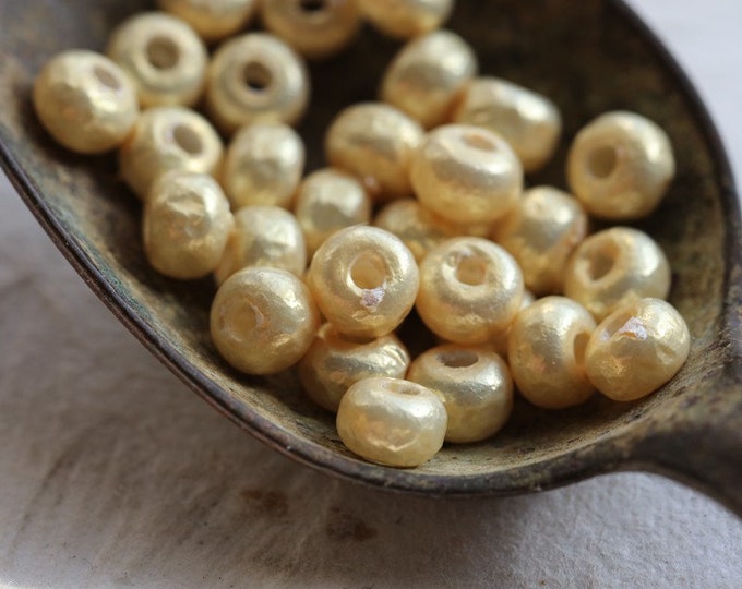 last ones .. CREAM LUSTER PEARLS .. 30 Premium Miyuki Baroque Glass Pearl Seed Beads Size 6/0 (8547-30) .. jewelry supplies